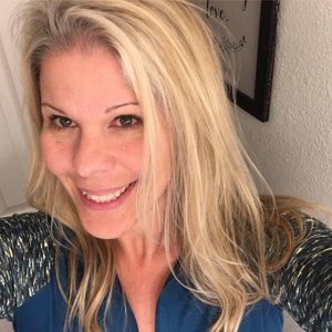 Meet your Posher, Christine